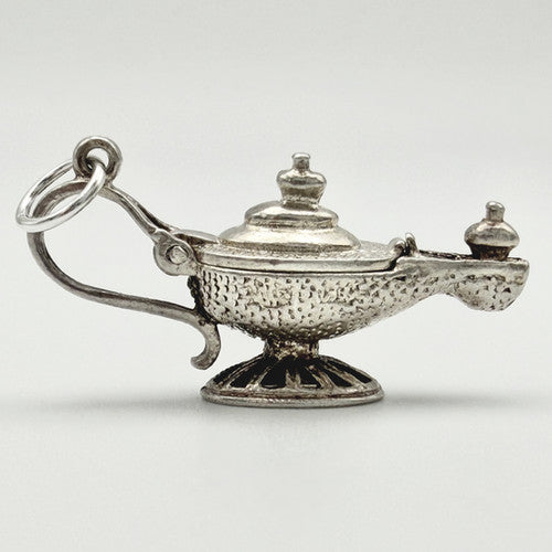 Vintage 925 Sterling Silver Aladdin's Lamp Charm CA21-5