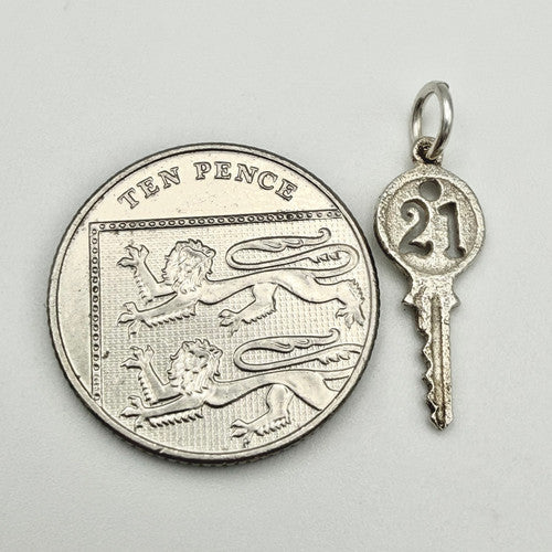 Vintage 925 Sterling Silver 21 Key Charm CA22-24
