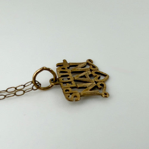 Vintage 9ct Yellow Gold Special Nan Necklace PG81