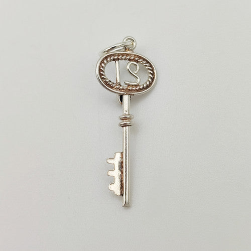 Vintage 925 Sterling Silver 21 Key Charm CA18-98
