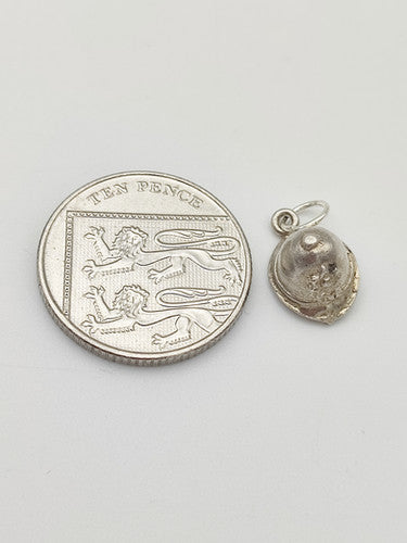 Vintage 925 Sterling Silver Policeman's Helmet Charm CA16-64