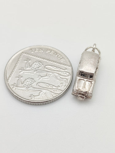 Vintage 925 Sterling Silver Nuvo Car Charm CA18-53