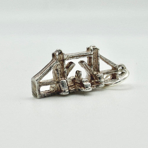 Vintage 925 Sterling Silver Tower Bridge Charm CA19-31