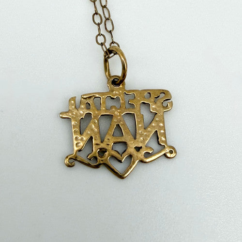Vintage 9ct Yellow Gold Special Nan Necklace PG81