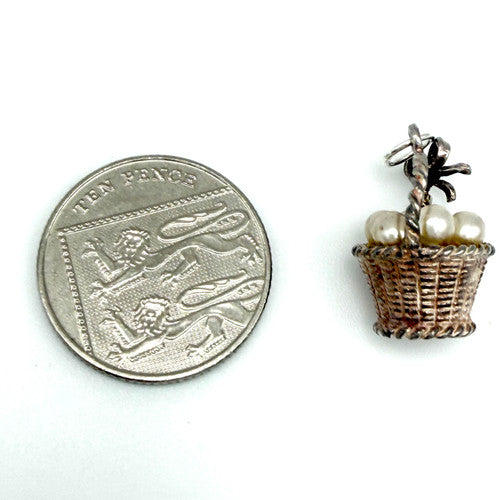 Vintage 925 Sterling Silver Basket of Pearls Charm CA27-51