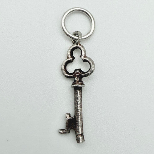 Vintage 925 Sterling Silver Letter L Key Charm CA20-63