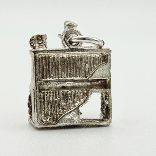 Vintage 925 Sterling Silver Articulated Pianist Charm CA24-51